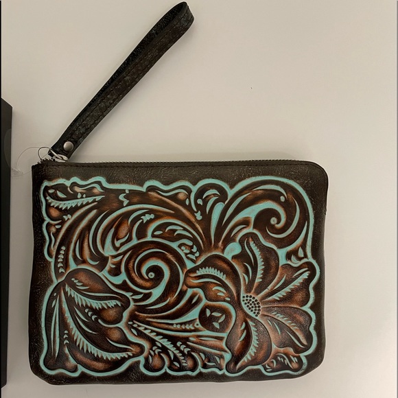 Patricia Nash Cassini Wristlet Tooled Turquoise NWT & GIFT BOX 🎁 - Picture 3 of 7